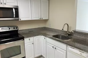 975 Massachusetts Ave, Arlington, MA 02476 - Photo 9