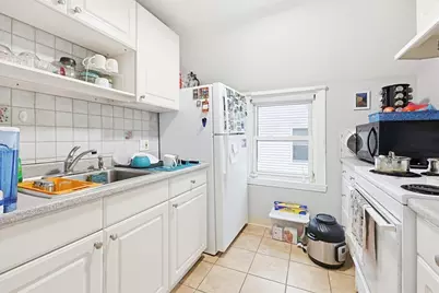 17 Golden #3, Medford, MA 02155 - Photo 7