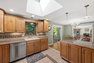 10 Blueberry Ln, Sturbridge, MA 01566 - Photo 11