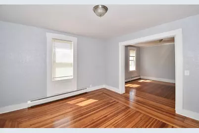 250 School St, Chicopee, MA 01013 - Photo 5