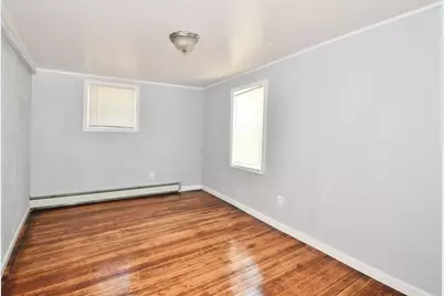 250 School St, Chicopee, MA 01013 - Photo 13