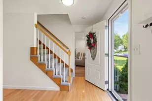 98 Laurelwood Dr, North Attleboro, MA 02760 - Photo 3