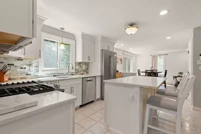 98 Laurelwood Dr, North Attleboro, MA 02760 - Photo 7