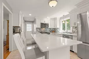 98 Laurelwood Dr, North Attleboro, MA 02760 - Photo 7