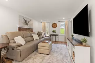 98 Laurelwood Dr, North Attleboro, MA 02760 - Photo 15