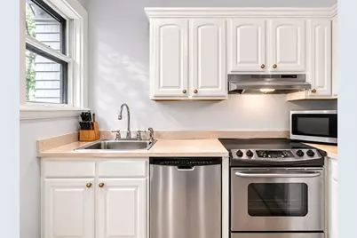 1010 Centre #5, Boston, MA 02130 - Photo 3