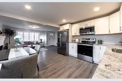 175 Pringle St, Tewksbury, MA 01876 - Photo 19
