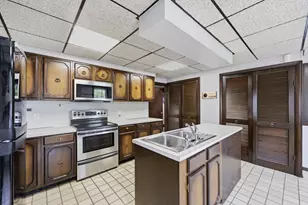 585 Armory St, Springfield, MA 01104 - Photo 11