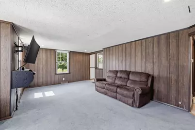 585 Armory St, Springfield, MA 01104 - Photo 7