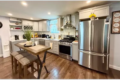 394 Western Ave, Lynn, MA 01904 - Photo 9