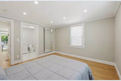 8 Woodbury Ave, Saugus, MA 01906 - Photo 17