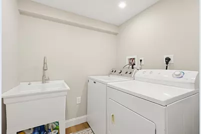 8 Woodbury Ave, Saugus, MA 01906 - Photo 33