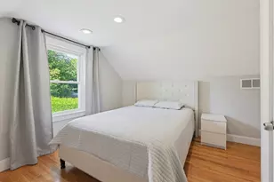 8 Woodbury Ave, Saugus, MA 01906 - Photo 23