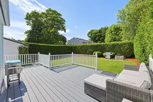 8 Woodbury Ave, Saugus, MA 01906 - Photo 35