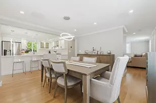 8 Woodbury Ave, Saugus, MA 01906 - Photo 11