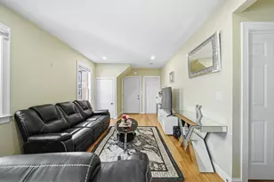 16 Crescent St, Lynn, MA 01902 - Photo 9