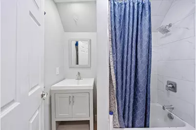 16 Crescent St, Lynn, MA 01902 - Photo 27