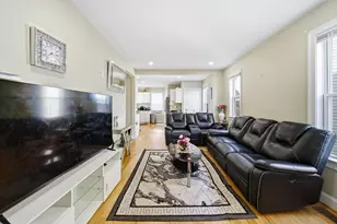 16 Crescent St, Lynn, MA 01902 - Photo 7