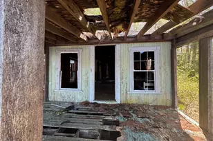 725 River St, Palmer, MA 01069 - Photo 3