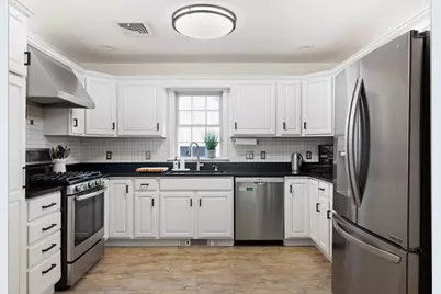 46 Howland Street #46, Needham, MA 02492 - Photo 5