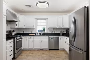 46 Howland St, Needham, MA 02492 - Photo 5