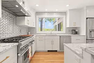 9 Bragg Rd, Foxboro, MA 02035 - Photo 15