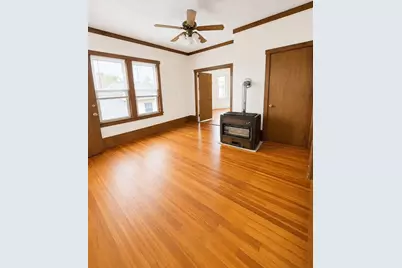 37 Shawmut St, Fall River, MA 02720 - Photo 11