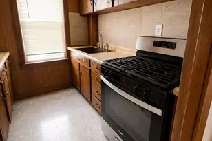 37 Shawmut St, Fall River, MA 02720 - Photo 5