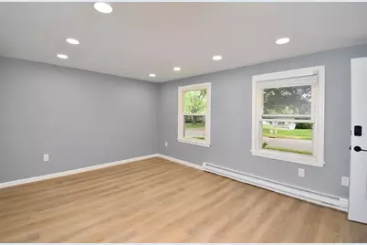 22 Hunting Ln, Agawam, MA 01001 - Photo 21