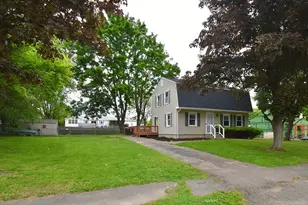 22 Hunting Ln, Agawam, MA 01001 - Photo 3
