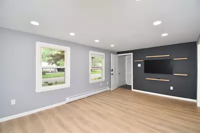 22 Hunting Ln, Agawam, MA 01001 - Photo 25