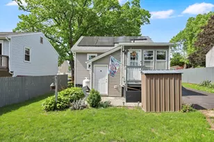 43 Agnes St, Springfield, MA 01118 - Photo 31