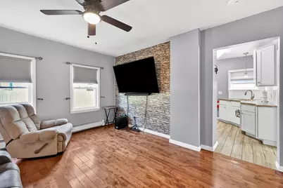 43 Agnes St, Springfield, MA 01118 - Photo 13