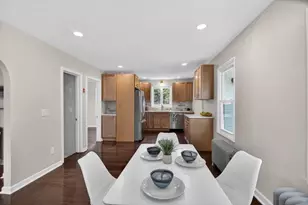 79 Kaveney St, Chicopee, MA 01020 - Photo 11