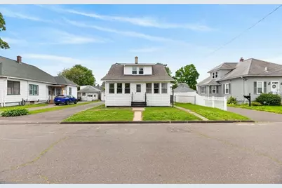 79 Kaveney St, Chicopee, MA 01020 - Photo 33