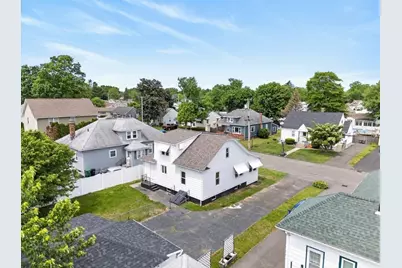 79 Kaveney St, Chicopee, MA 01020 - Photo 29