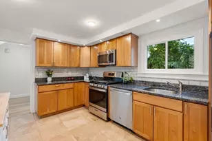 5 Sheldon Rd, Newton, MA 02459 - Photo 11