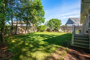 8 Everett St, Wakefield, MA 01880 - Photo 15
