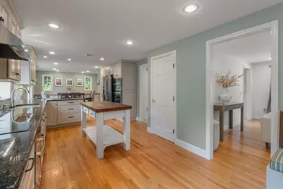 322 Concord Rd, Wayland, MA 01778 - Photo 3