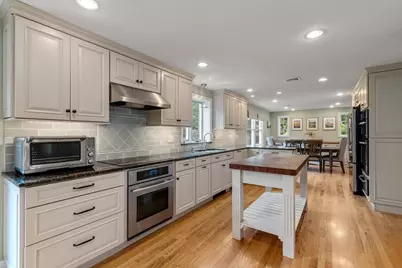 322 Concord Rd, Wayland, MA 01778 - Photo 3
