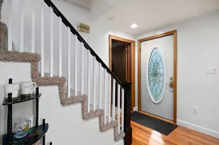 102 Orange St, Reading, MA 01867 - Photo 3