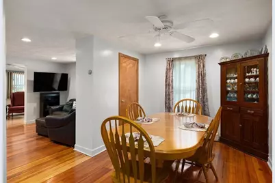 102 Orange Street, Reading, MA 01867 - Photo 5