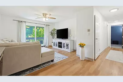 1811 Franklin Crossing Road #1811, Franklin, MA 02038 - Photo 3