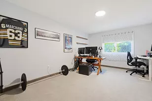 1811 Franklin Crossing Rd, Franklin, MA 02038 - Photo 21