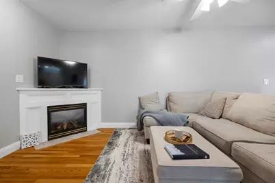 734 East 6th Street #3, Boston, MA 02127 - Photo 7