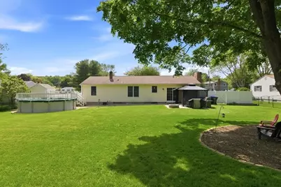 127 Sun Valley Dr, Cumberland, RI 02864 - Photo 33