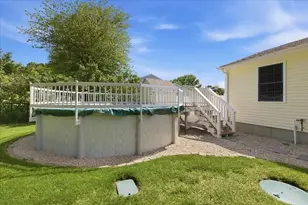 127 Sun Valley Dr, Cumberland, RI 02864 - Photo 35