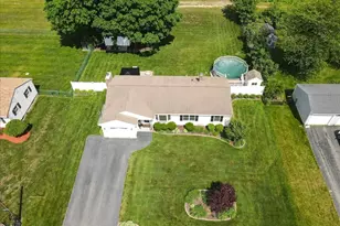 127 Sun Valley Dr, Cumberland, RI 02864 - Photo 29