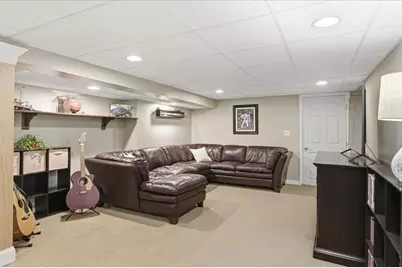127 Sun Valley Dr, Cumberland, RI 02864 - Photo 21