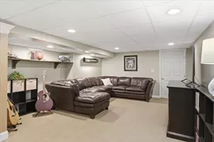 127 Sun Valley Dr, Cumberland, RI 02864 - Photo 21